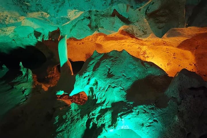 Green Grotto Caves Excursion from Montego Bay — Guided Tour of Jamaica's Limestone Caverns photo 6