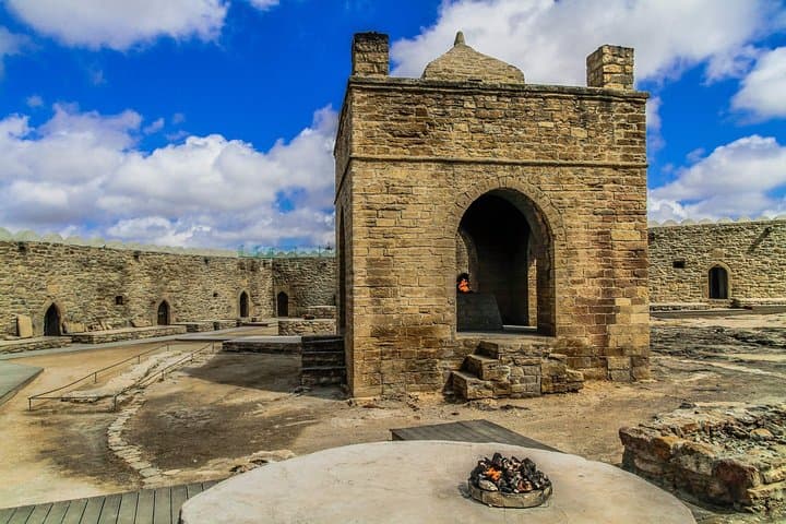Baku’s Eternal Flames: Ateshgah & Yanar Dag Absheron Tour photo 1