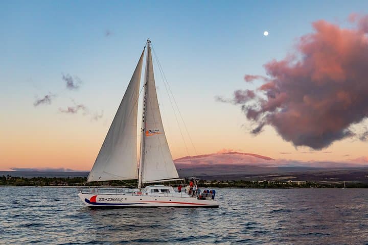 Sunset Whale Watching Cruise from Anaeho'omalu Bay: Experience Hawaii’s Humpbacks Up Close photo 2