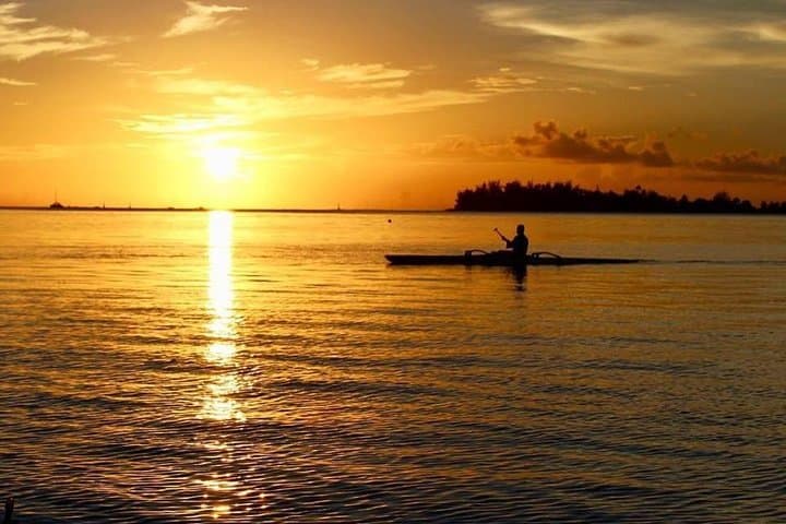 Sunset Lagoon Cruise in Bora Bora: Shared Cultural Evening with Drinks photo 3