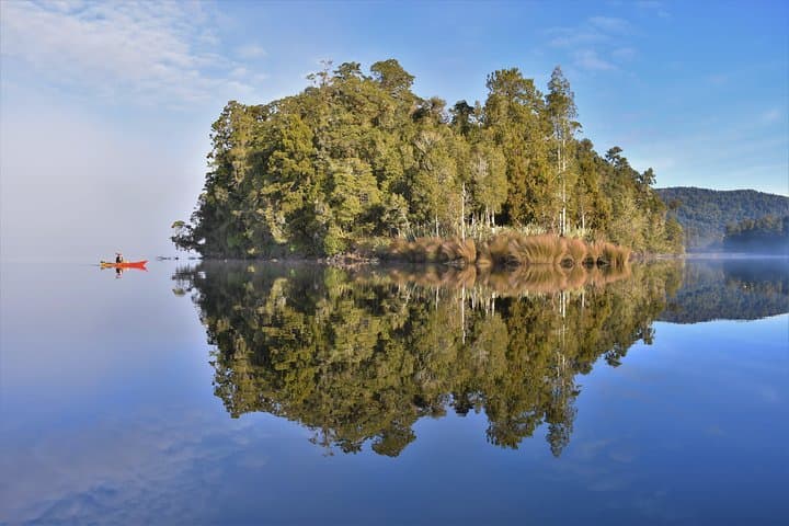 Paddle Lake Mapourika: Small-Group Kayak Adventure from Franz Josef Glacier photo 3