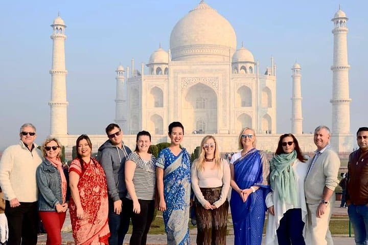 Taj Mahal Day Trip from Delhi by Superfast Train — Private Guided Tour photo 3