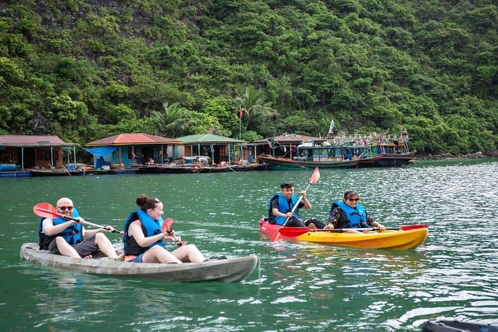Halong Bay Luxury Day Cruise from Hanoi — Kayak, Sung Sot Cave & Ti Top Island photo 5