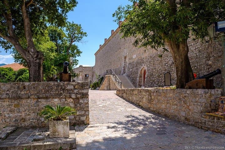 Budva Old Town Private Walking Tour: Explore Montenegro's Medieval Harbor photo 4