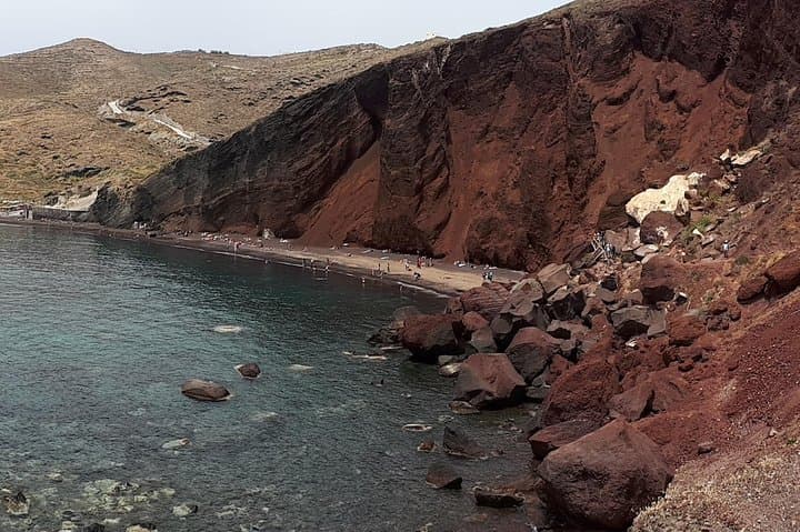 Tailor-Made 4-Hour Santorini Private Tour — Fira, Akrotiri & Wineries