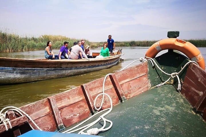 Explore Albufera Natural Park: Private Boat Tour & Rice-Field Culture from Valencia photo 1