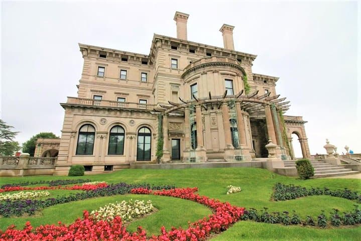 Boston to Newport Mansions Day Trip: Breakers & Marble House from Boston