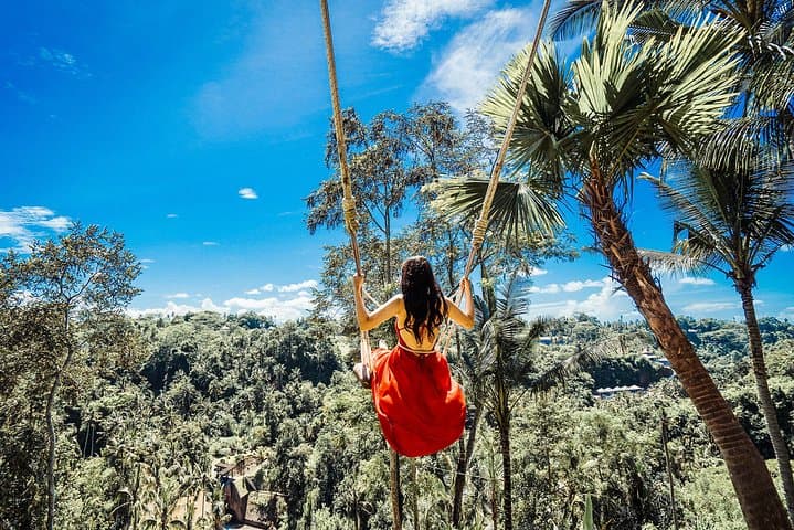 Bali Swing & Ubud Day Tour: Tegalalang Rice Terraces, Kanto Lampo Waterfall, and Temple Walk