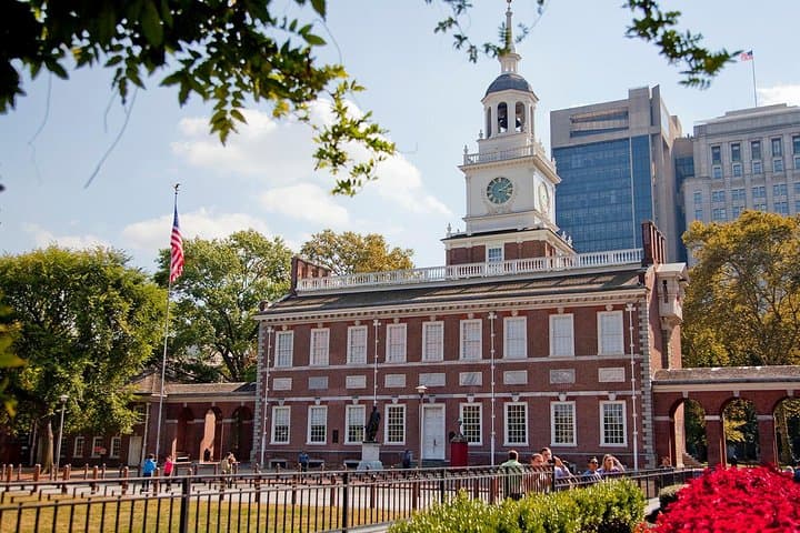 True Crime and Revolutionary History Walking Tour in Philadelphia photo 3