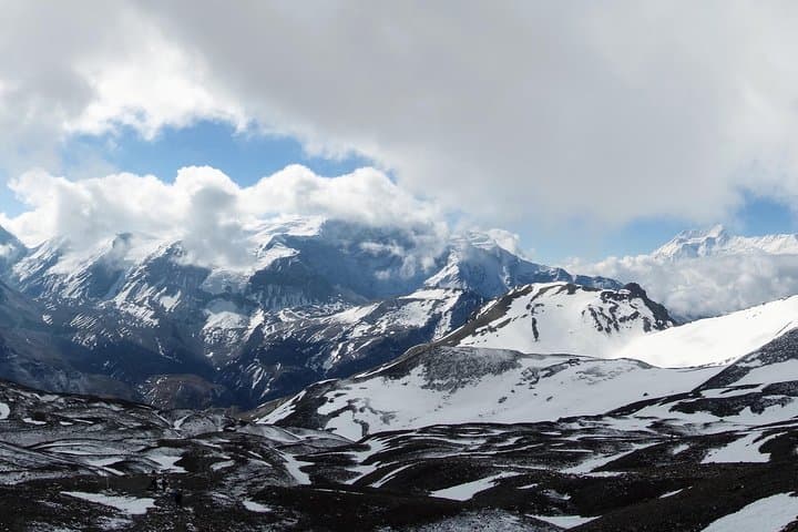 Annapurna Circuit Trek: 12-Day Himalayan Loop from Pokhara to Thorong La photo 2