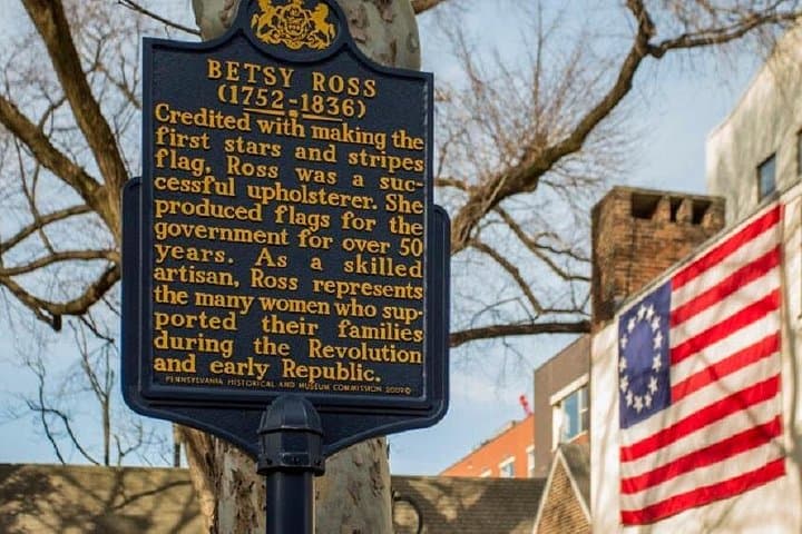 True Crime and Revolutionary History Walking Tour in Philadelphia photo 2