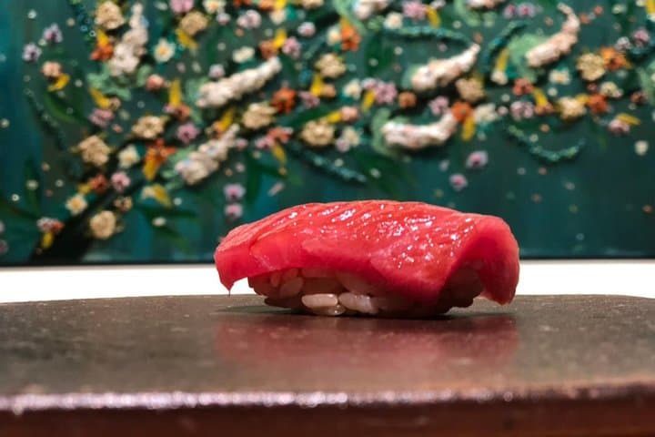 Toyosu Fish Market Insider Tour & Sushi-Making Workshop in Tokyo