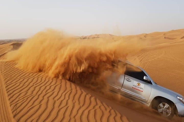 Private Evening Desert Safari & BBQ Dinner in Dubai: Red Dunes Sunset Adventure