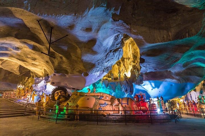 Batu Caves Tour: Climb the 272 Steps to Kuala Lumpur’s Limestone Temple photo 4