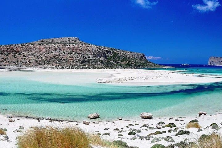 Day Trip to Gramvousa and Balos Lagoon: Boat Tour from Kissamos