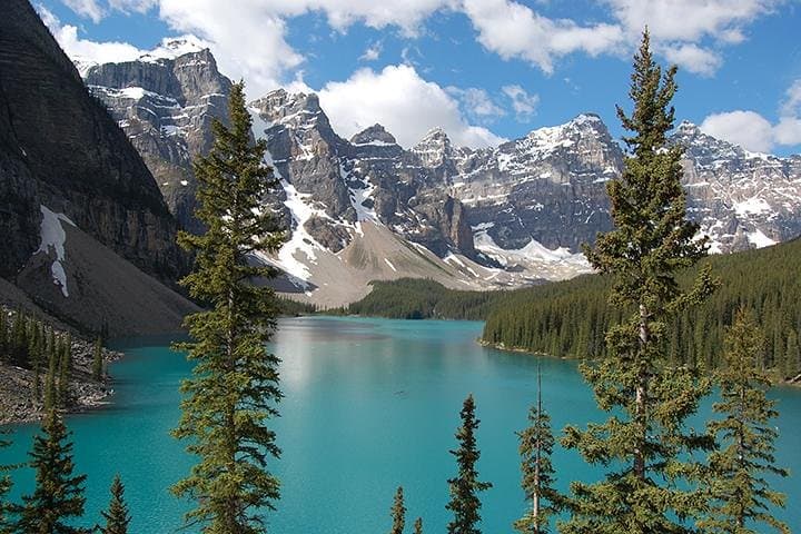 Circle West: 4-Day Canadian Rockies Bus Tour from Vancouver