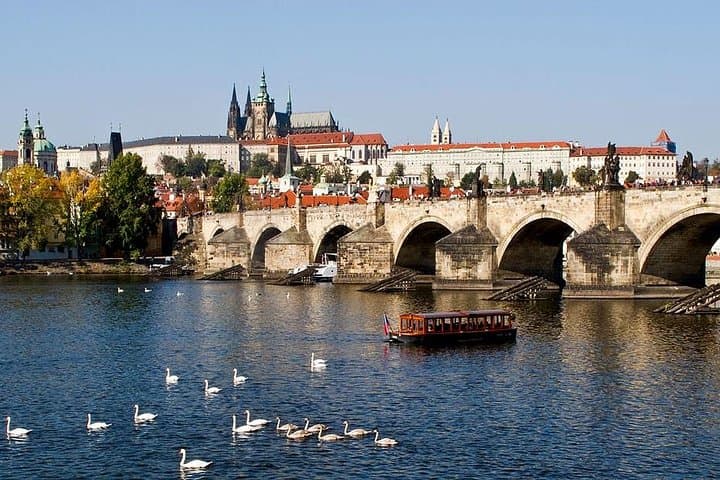 Full-Day Private Prague Tour: Prague Castle, Charles Bridge & Vltava River Cruise