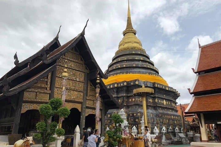 Private Lampang Temple Tour from Chiang Mai — Wat Phra That Lampang Luang & Historic Sites photo 2