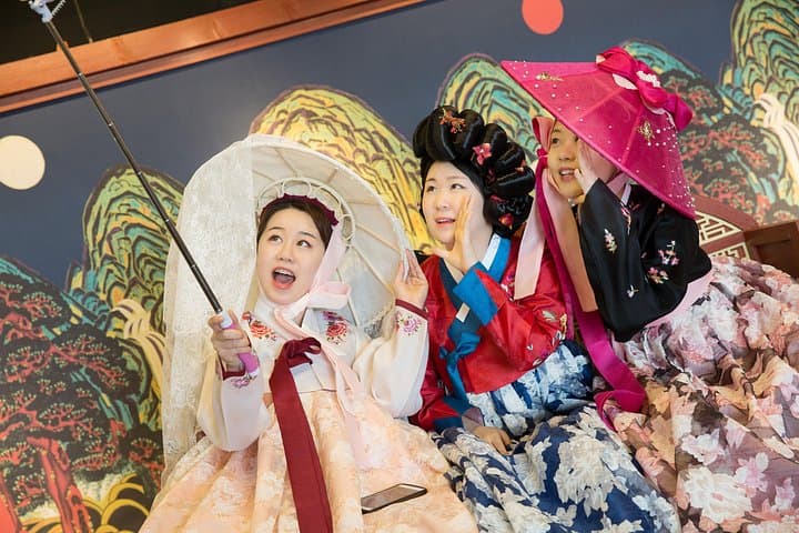 N Seoul Tower Hanbok Rental — Traditional Hanbok & Photo Studio at Namsan Tower photo 2