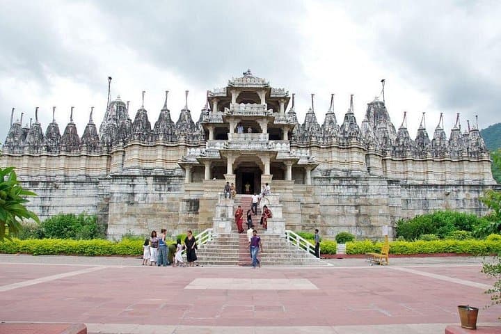 7-Day Golden Triangle Tour: Delhi, Agra, Jaipur, Jodhpur & Udaipur photo 3