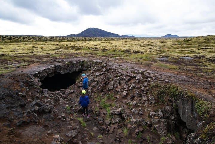 Exploring Iceland’s Leiðarendi Lava Tube and Silfra Fissure: Caving Meets Snorkeling Adventure photo 2