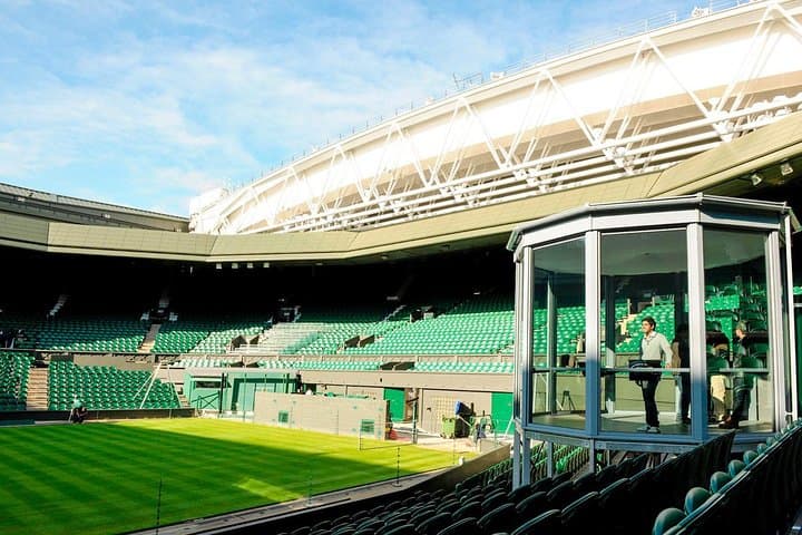 Westminster Walking Tour & Wimbledon Museum Visit — 3-Hour London Highlights photo 3