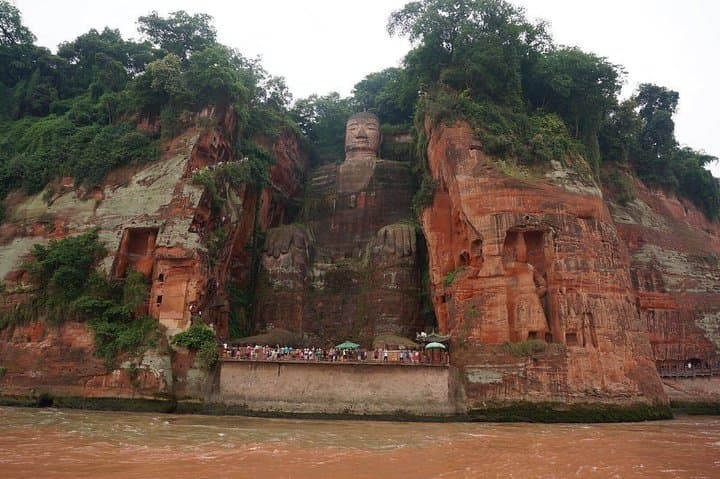 Chengdu Panda Base & Leshan Giant Buddha Day Tour — Pandas, Pilgrims & River Views photo 5