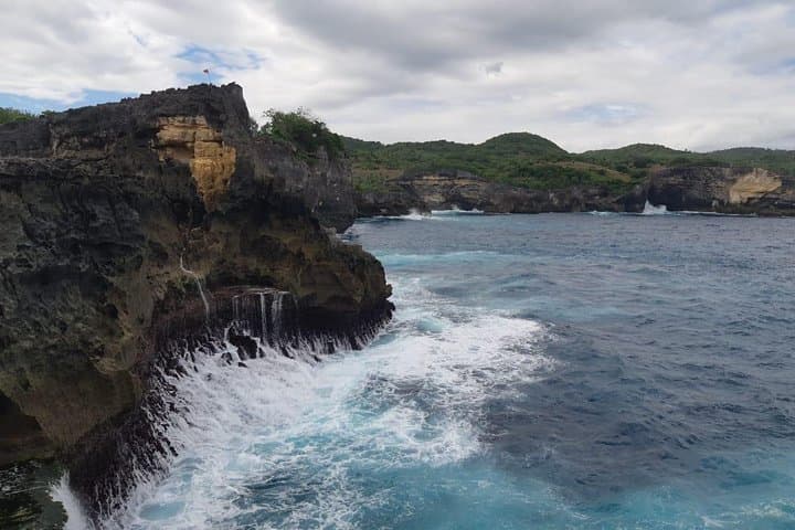Nusa Penida Island Tour: Kelingking, Broken Beach & Crystal Bay in One Day photo 6