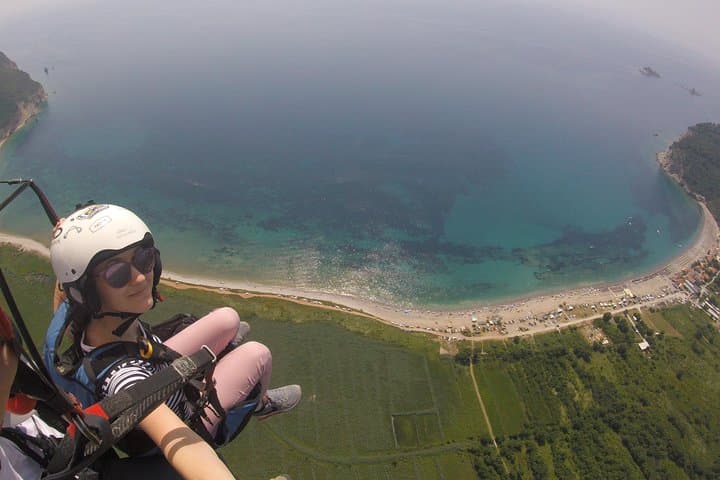 Relaxing Tandem Paragliding in Petrovac: 60-Minute Scenic Flight Above Montenegro photo 2