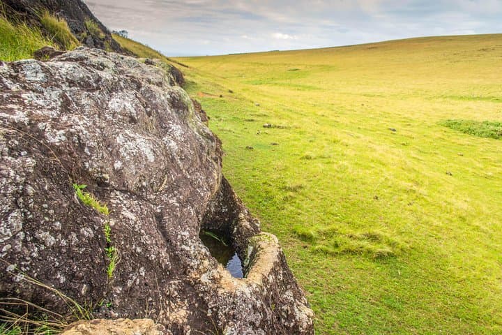 Poike Peninsula Full-Day Hike: Remote Moai, Petroglyphs & Coastal Cliffs photo 3