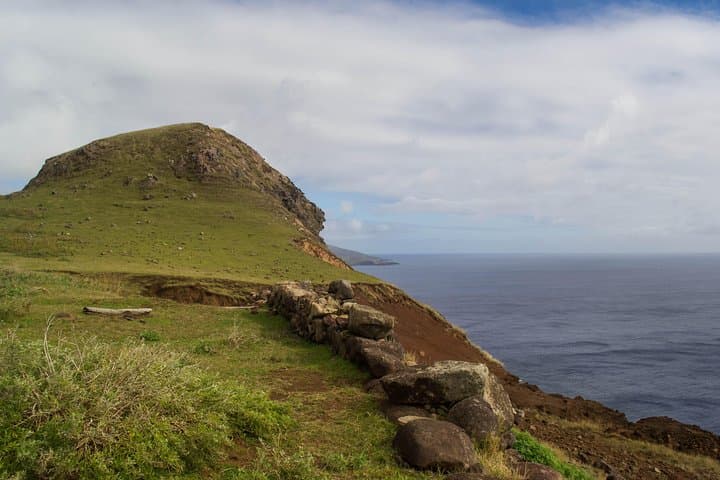 Poike Peninsula Full-Day Hike: Remote Moai, Petroglyphs & Coastal Cliffs photo 6