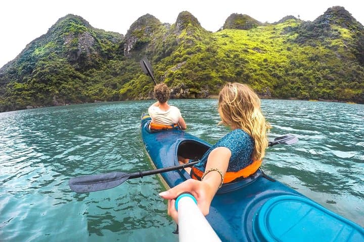 3-Day Halong Bay Cruise: Kayak Titop Island & Explore Surprising Cave photo 2