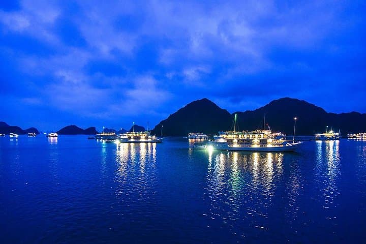 3-Day Halong Bay Cruise: Kayak Titop Island & Explore Surprising Cave photo 6