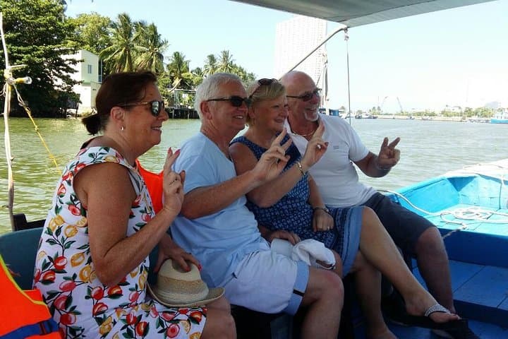 Nha Trang Sunset Cai River Cruise: Riverside Villages & Dinner