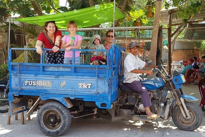Nha Trang Sunset Cai River Cruise: Riverside Villages & Dinner photo 3