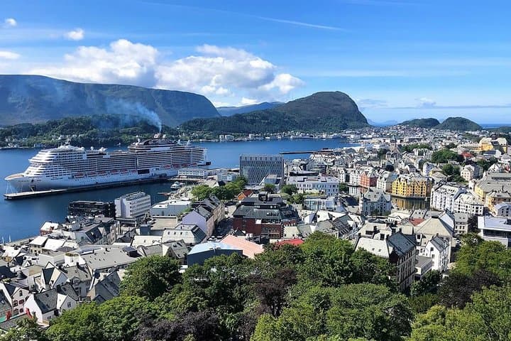 Alesund Highlights Private Tour: Aksla View, Giske Marble Church & Alnes Lighthouse photo 5