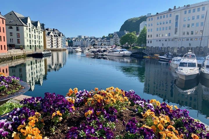 Alesund Highlights Private Tour: Aksla View, Giske Marble Church & Alnes Lighthouse photo 6