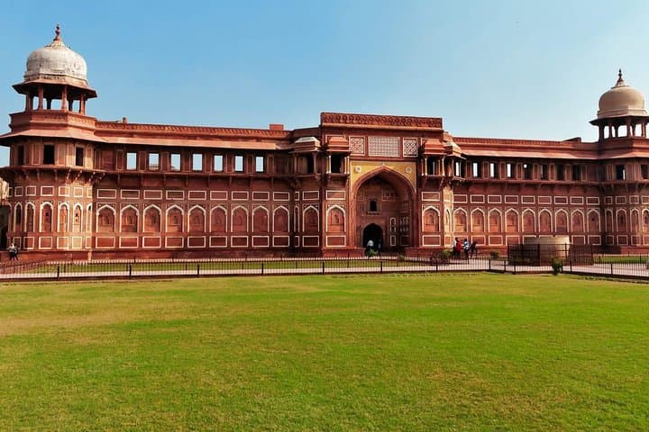 Same-Day Taj Mahal Tour from Delhi: Skip-the-Line Private Car to Agra photo 6