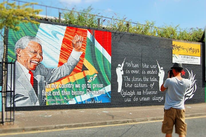 Black Taxi Troubles Tour in Belfast: Private 2-Hour Political Mural and Peace Wall Experience photo 1