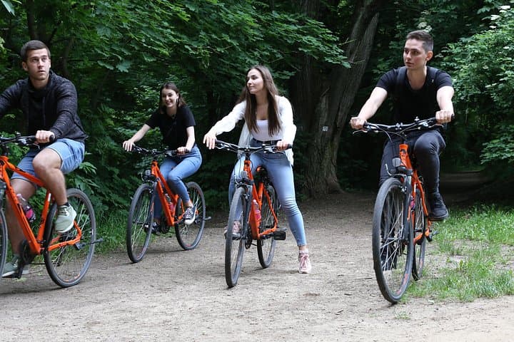 Budapest Private Adventure Bike Tour — Buda Hills, Elizabeth Lookout & Chain Bridge photo 1