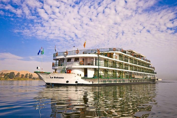 4-Day Private Nile Cruise from Aswan to Luxor with Abu Simbel & Hot Air Balloon