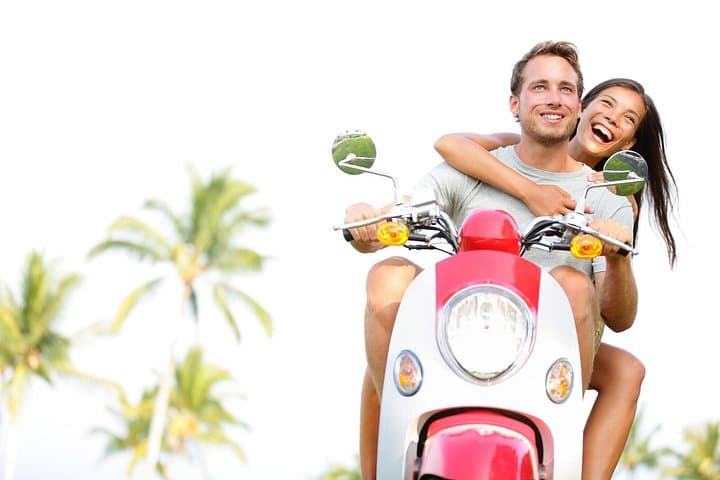 Retro 49cc Scooter Rental in Miami Beach — 2-Hour Harbor Sunset Island Ride photo 4
