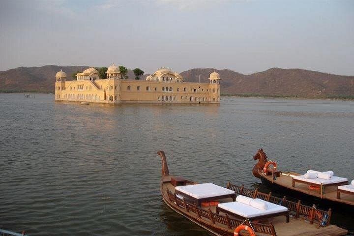Same-Day Jaipur from Delhi — Amer Fort, Hawa Mahal & Jantar Mantar Highlights photo 3