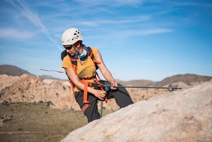 Rappelling in Joshua Tree: A 4-Hour Guided Descent Through Granite Gardens photo 3