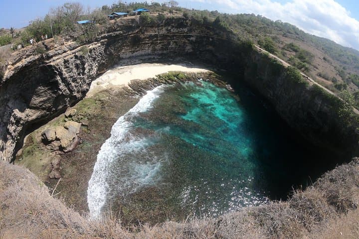 Nusa Penida 2-Day Private Tour: Kelingking, Snorkel with Mantas & Broken Beach photo 2