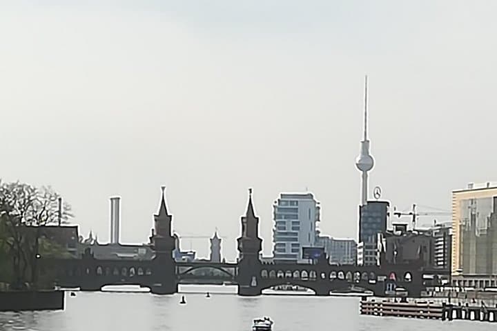 Berlin Christmas Markets & City Highlights: Private Walking or E‑Bike Tour