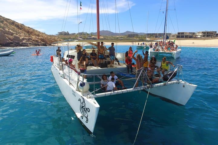 Private Catamaran Snorkeling Cruise in Los Cabos — Snorkel Santa María & El Arco