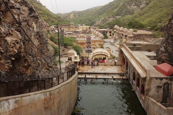 Golden Triangle 2-Day Tour: Delhi to Agra & Jaipur Highlights photo 5