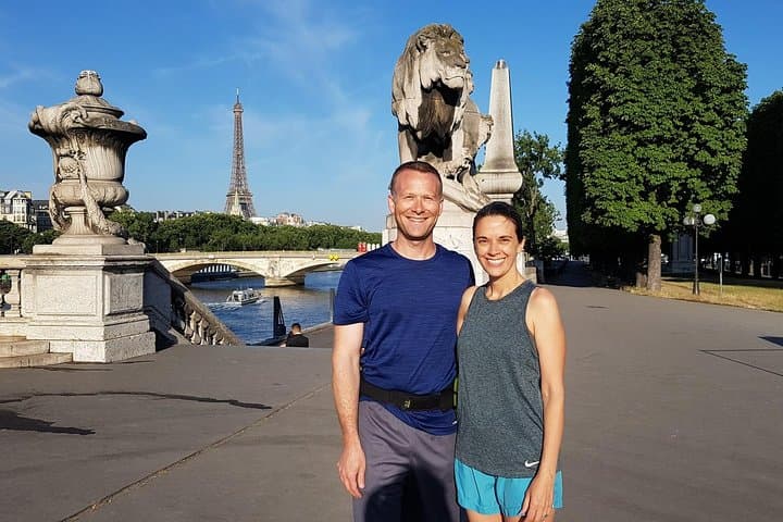 Paris 5-Mile Private Running Tour: Louvre to Île de la Cité & Champs-Élysées photo 6