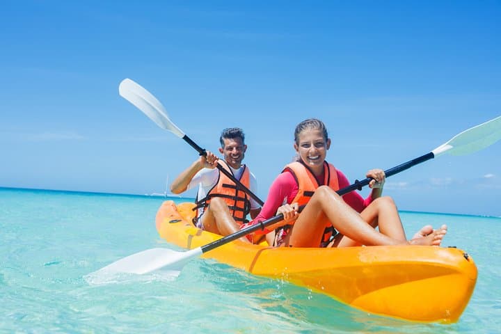 Paddle JBR: Kayaking the Beachfront Skyline in Dubai